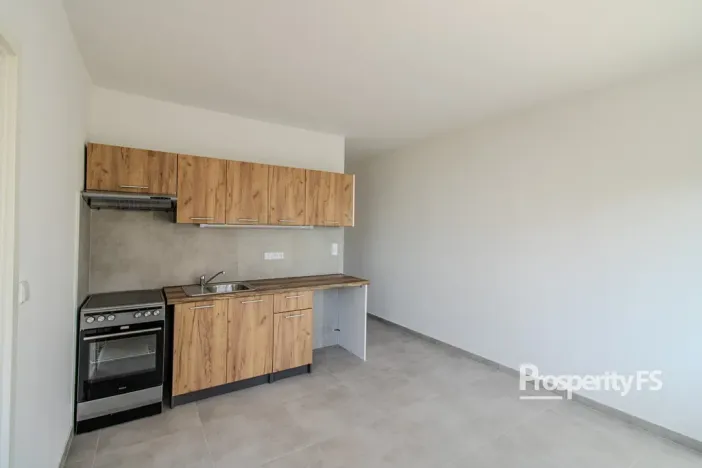 Pronájem bytu 1+1, Ústí nad Labem - Neštěmice, Hluboká, 37 m2