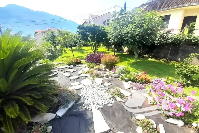 Prodej rodinného domu, Prčanj, Černá Hora, 70 m2
