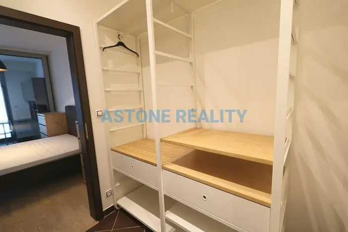 Prodej bytu 2+kk, Praha - Žižkov, Olšanská, 59 m2