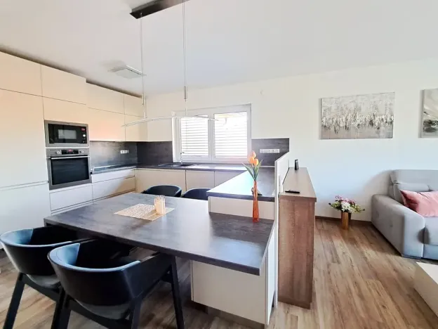 Prodej rodinného domu, Doubravy, 190 m2