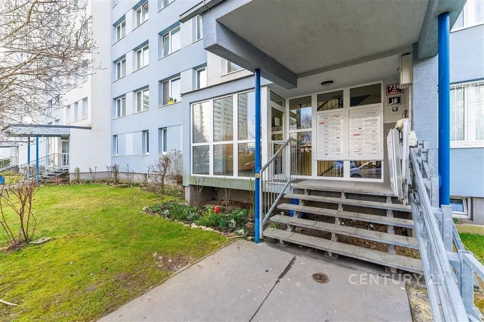 Prodej bytu 2+kk, Praha, Tatarkova, 42 m2