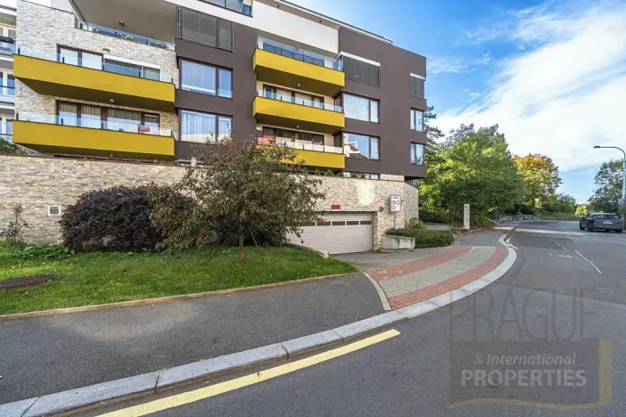 Prodej bytu 3+kk, Praha - Radlice, U Dívčích hradů, 89 m2