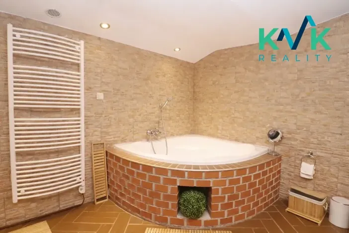 Prodej bytu 3+kk, Karlovy Vary, Dlouhá, 63 m2