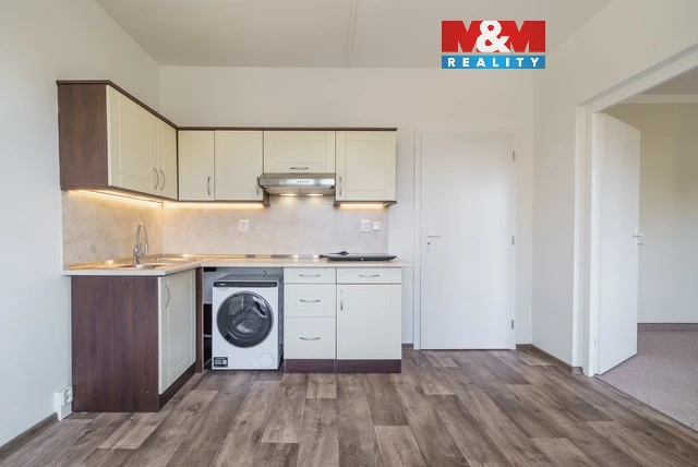 Pronájem bytu 2+kk, Karlovy Vary - Rybáře, Sibiřská, 37 m2