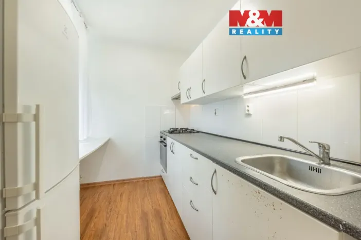 Pronájem bytu 2+1, Praha, Pod lipami, 42 m2