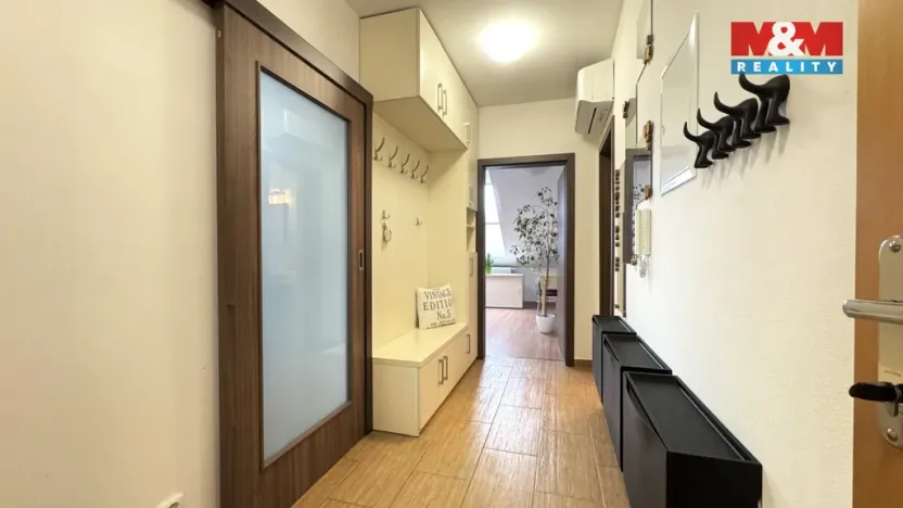 Pronájem bytu 2+kk, Olomouc, Hodolanská, 51 m2