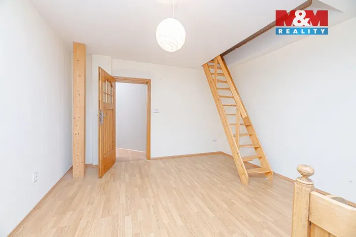 Prodej rodinného domu, Deštné v Orlických horách, 400 m2