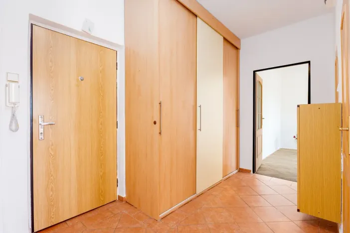 Prodej bytu 2+1, Karviná - Ráj, Školská, 53 m2