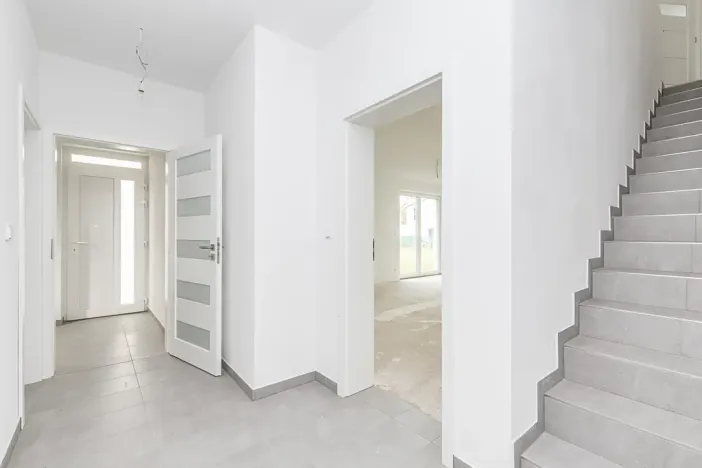 Prodej rodinného domu, Milovice, Modřínová, 137 m2