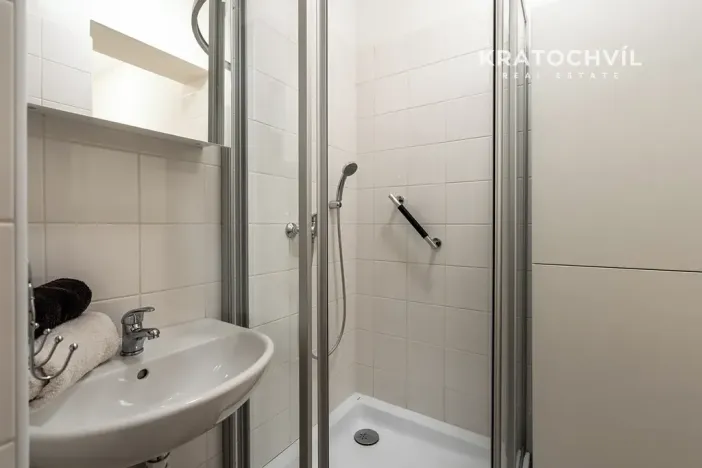 Prodej bytu 3+kk, Praha - Karlín, U nádražní lávky, 101 m2