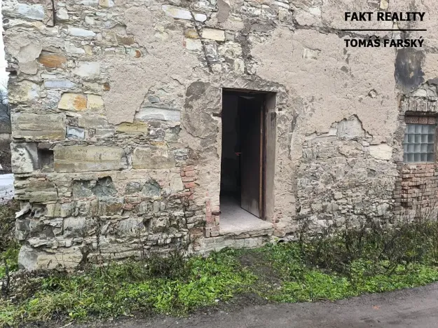 Pronájem garáže, Býčkovice, 100 m2