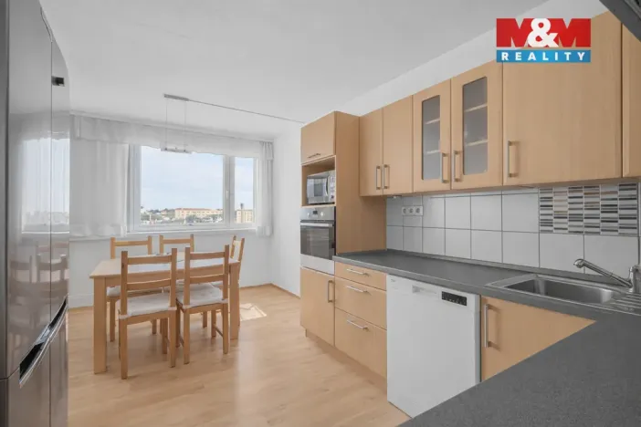 Prodej bytu 3+kk, Praha - Černý Most, Doležalova, 72 m2