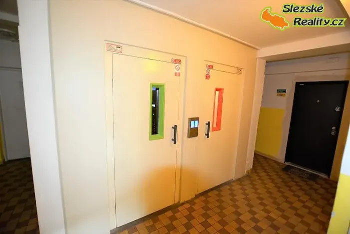 Prodej bytu 2+kk, Ostrava, Řecká, 65 m2