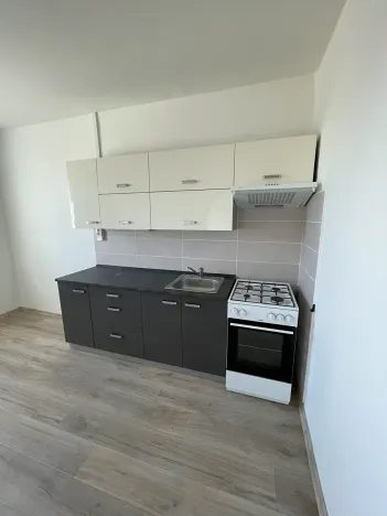 Pronájem bytu 3+1, Česká Lípa, Okružní, 58 m2