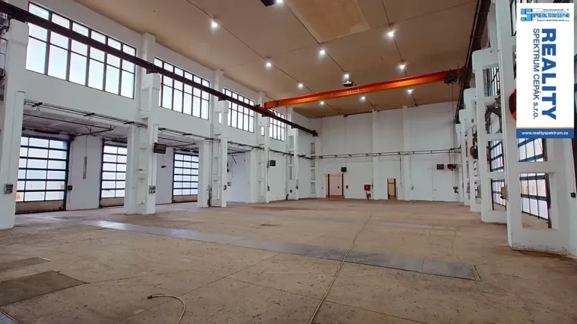 Pronájem výrobních prostor, Lišov, Hůrecká, 1109 m2