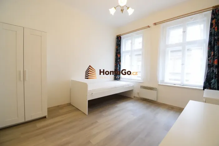 Pronájem bytu 1+kk, Praha - Vršovice, Sevastopolská, 19 m2