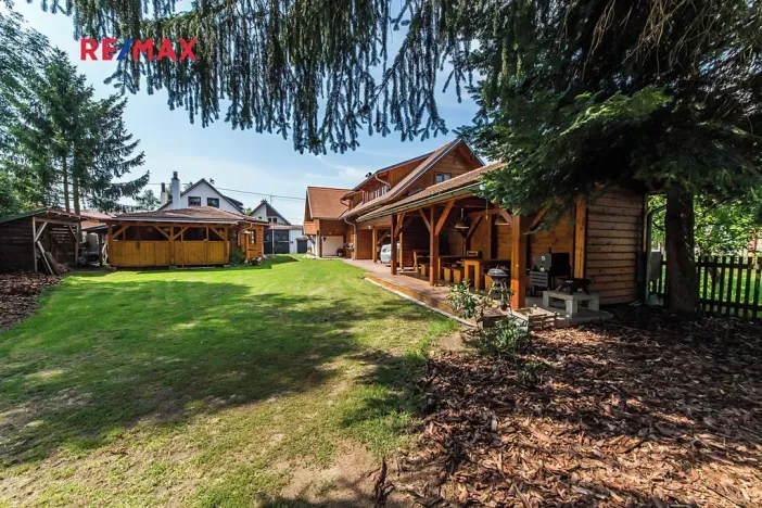 Prodej vícegeneračního domu, Lípa nad Orlicí, 340 m2