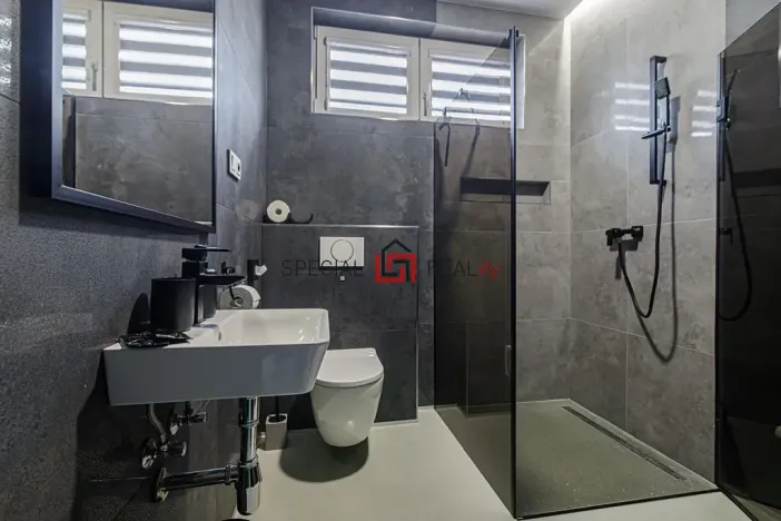 Prodej ubytování, Ostrava, 17. listopadu, 138 m2