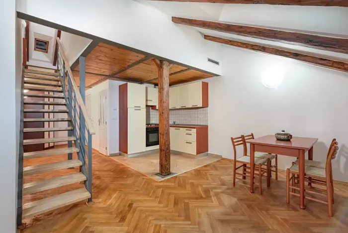 Prodej bytu 2+kk, Praha - Smíchov, Plzeňská, 63 m2