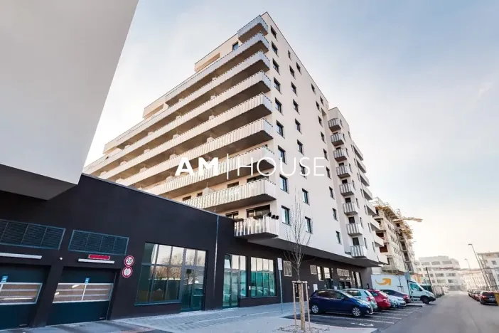 Pronájem bytu 2+kk, Praha - Strašnice, Zvěřinova, 61 m2