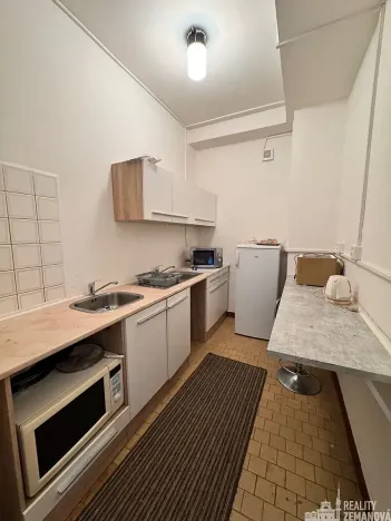 Pronájem skladu, Praha - Stodůlky, V hůrkách, 800 m2