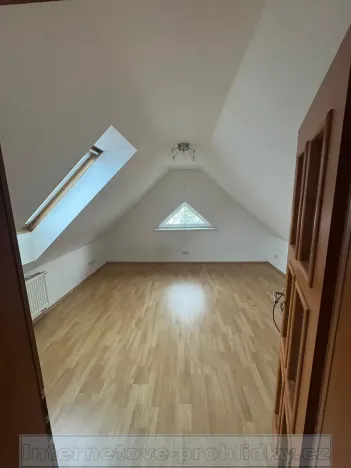 Pronájem pokoje, Beroun, Pod Kaplankou, 20 m2