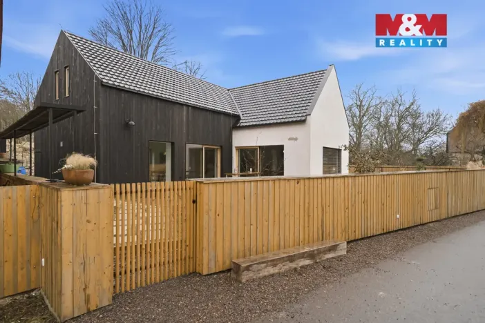 Prodej rodinného domu, Újezdec, 377 m2