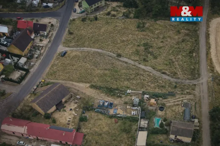 Prodej pozemku pro bydlení, Suchomasty, 1221 m2