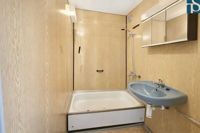 Prodej bytu 2+kk, Praha - Radotín, náměstí Osvoboditelů, 47 m2