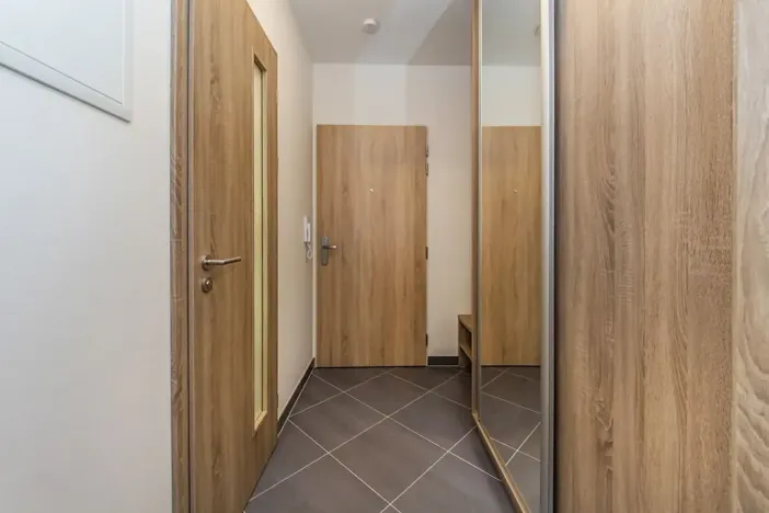 Pronájem bytu 1+kk, Praha - Horní Měcholupy, Mantovská, 36 m2