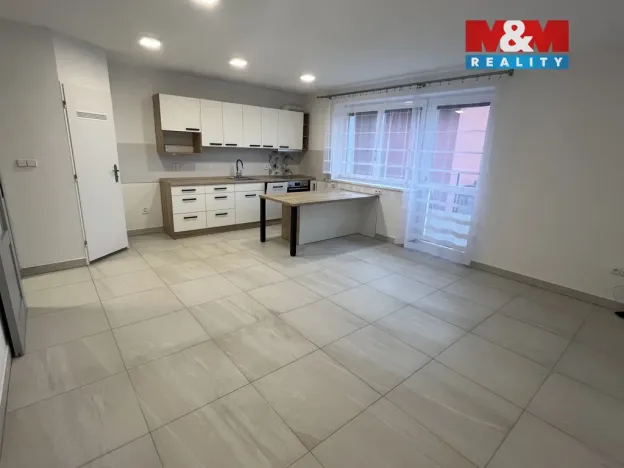 Pronájem bytu 2+kk, Benátky nad Jizerou - Kbel, 57 m2