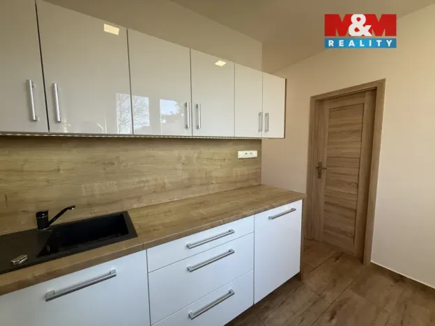 Pronájem bytu 2+1, Ostrava, Sokolovská, 56 m2