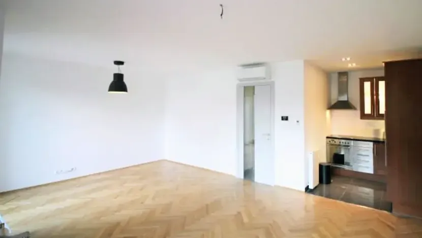 Pronájem bytu 2+kk, Praha - Vršovice, Rybalkova, 70 m2