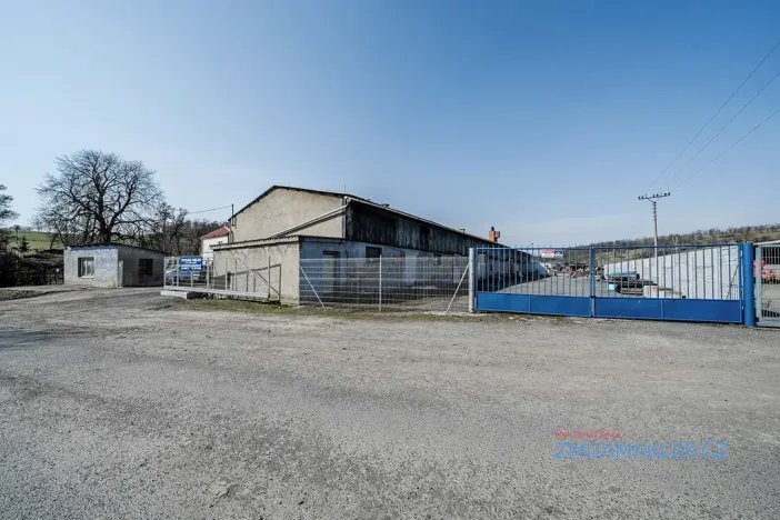 Prodej výrobních prostor, Bílovec, 629 m2