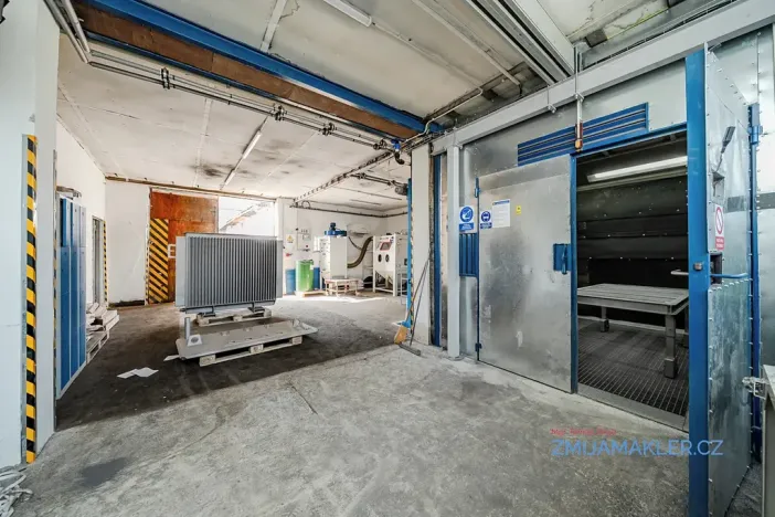 Prodej výrobních prostor, Bílovec, 629 m2