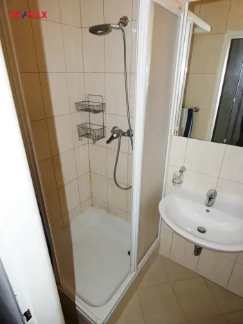 Pronájem bytu 1+kk, Praha - Zbraslav, Tunelářů, 37 m2