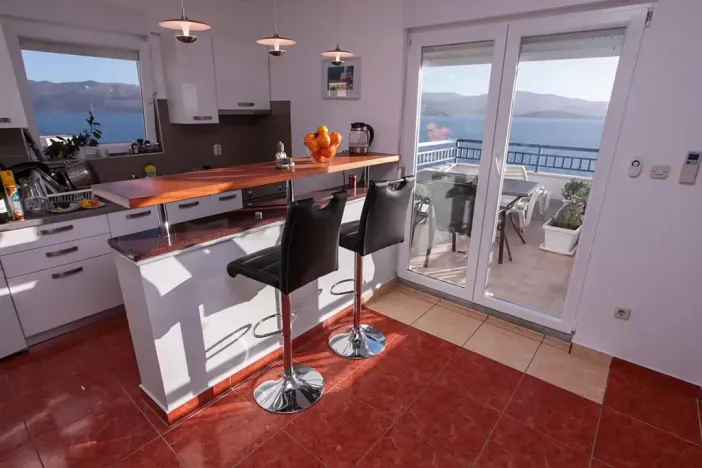 Prodej bytu 4+kk, Komarna, Chorvatsko, 111 m2