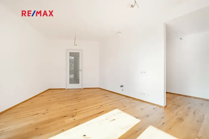 Pronájem bytu 1+kk, Praha - Nusle, Muzikova, 34 m2