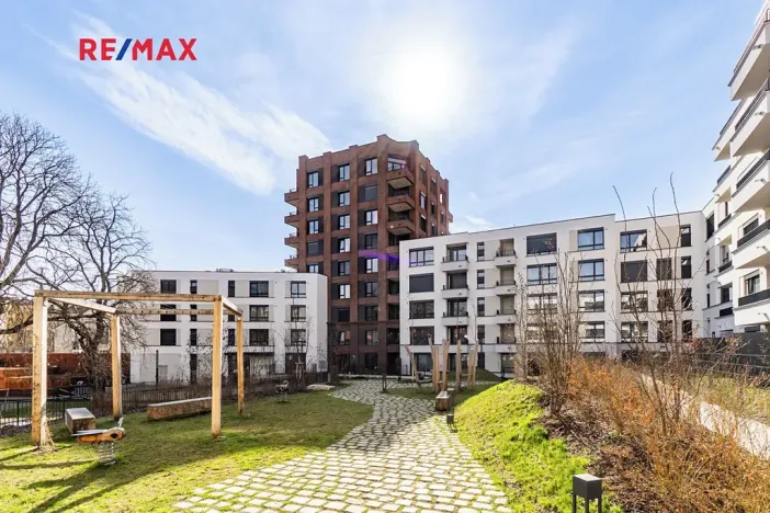 Pronájem bytu 1+kk, Praha - Nusle, Muzikova, 34 m2