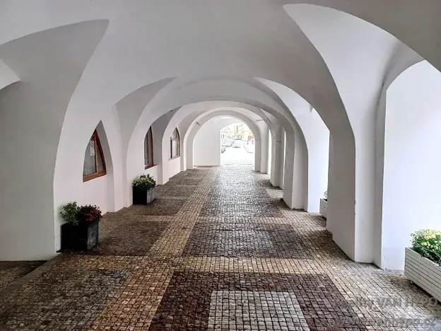 Prodej činžovního domu, Žatec, náměstí Svobody, 1500 m2