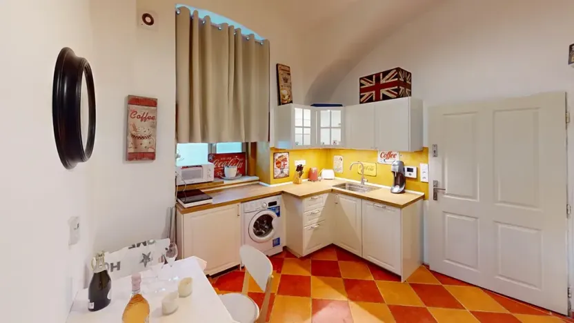 Prodej bytu 1+1, Praha - Karlín, Prvního pluku, 50 m2