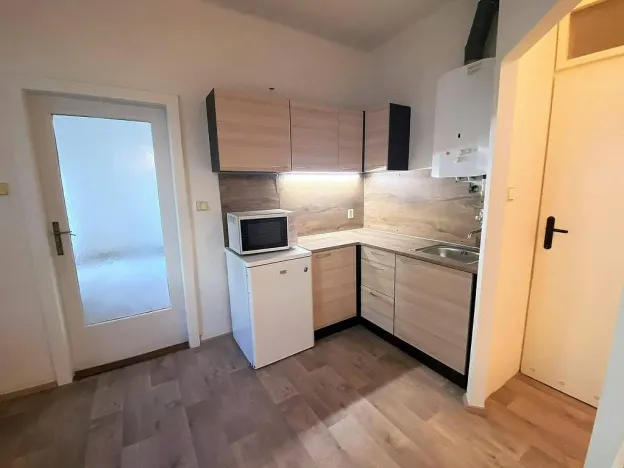 Pronájem bytu 1+1, Brno - Černá Pole, Krkoškova, 33 m2