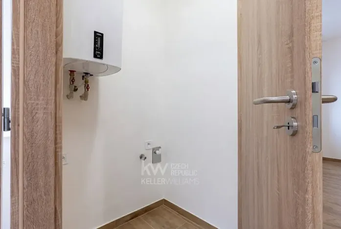 Pronájem bytu 2+kk, Praha - Chodov, Zakouřilova, 31 m2