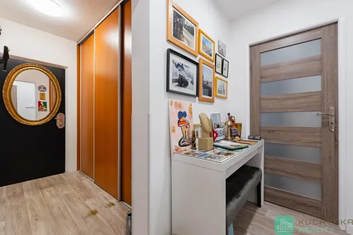 Prodej bytu 2+1, Osek, Hrdlovská, 52 m2