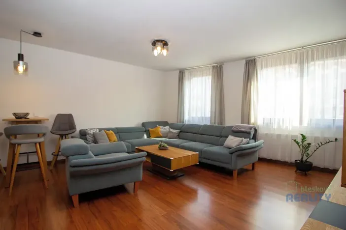 Pronájem bytu 3+kk, Praha - Libeň, Na žertvách, 75 m2