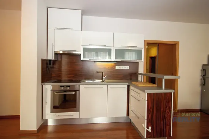 Pronájem bytu 3+kk, Praha - Libeň, Na žertvách, 75 m2