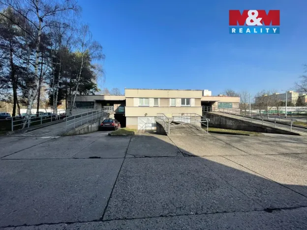 Prodej garáže, Pardubice, kpt. Bartoše, 17 m2