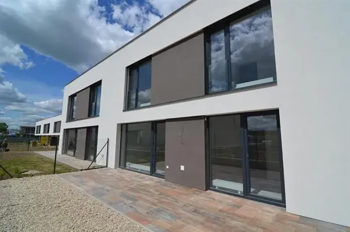 Pronájem rodinného domu, Vestec, Erbenova, 140 m2