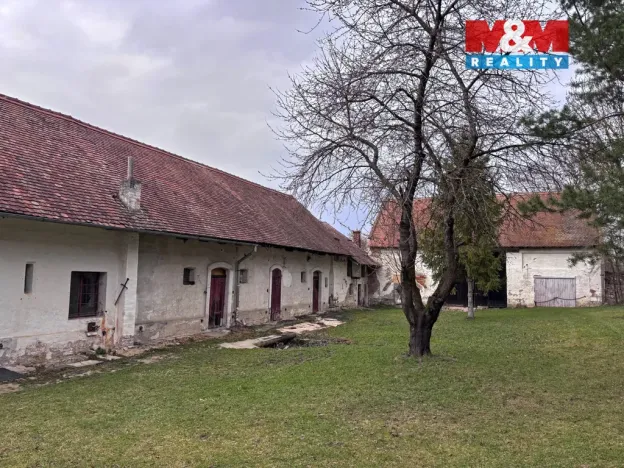 Pronájem zemědělské usedlosti, Chrudim - Chrudim IV, Pod Strání, 253 m2