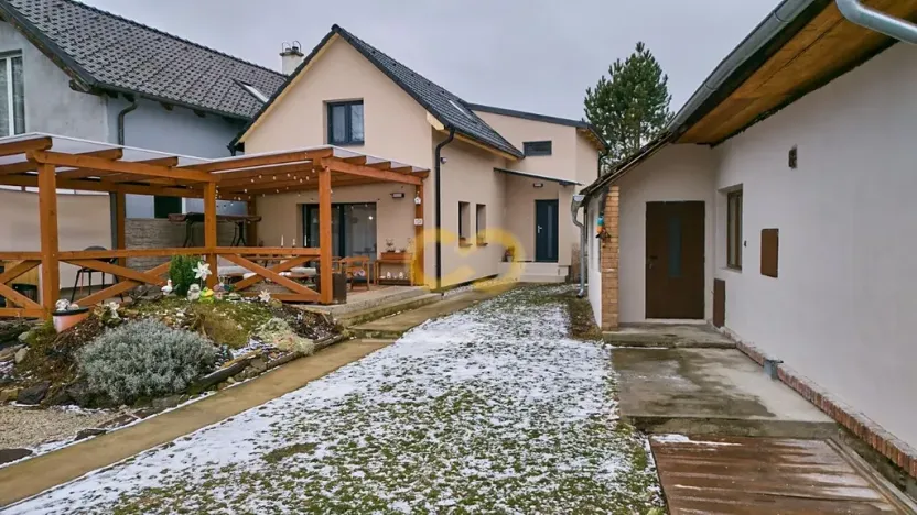 Prodej rodinného domu, Domanín, 160 m2